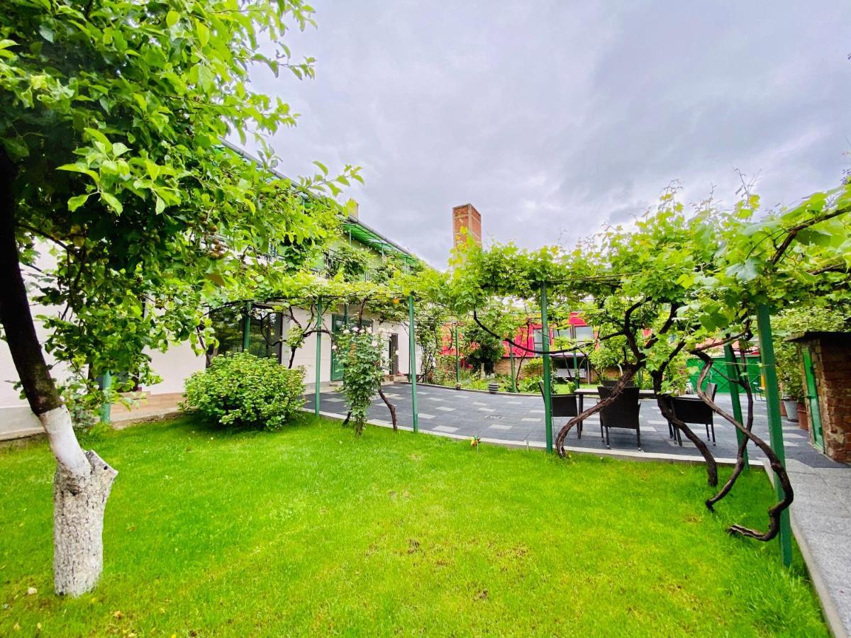 Holiday Home Esku Orsova Exterior photo