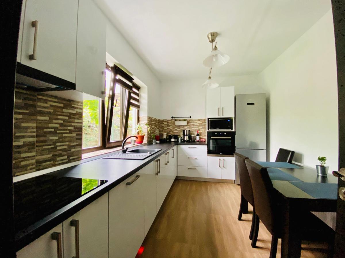 Holiday Home Esku Orsova Exterior photo